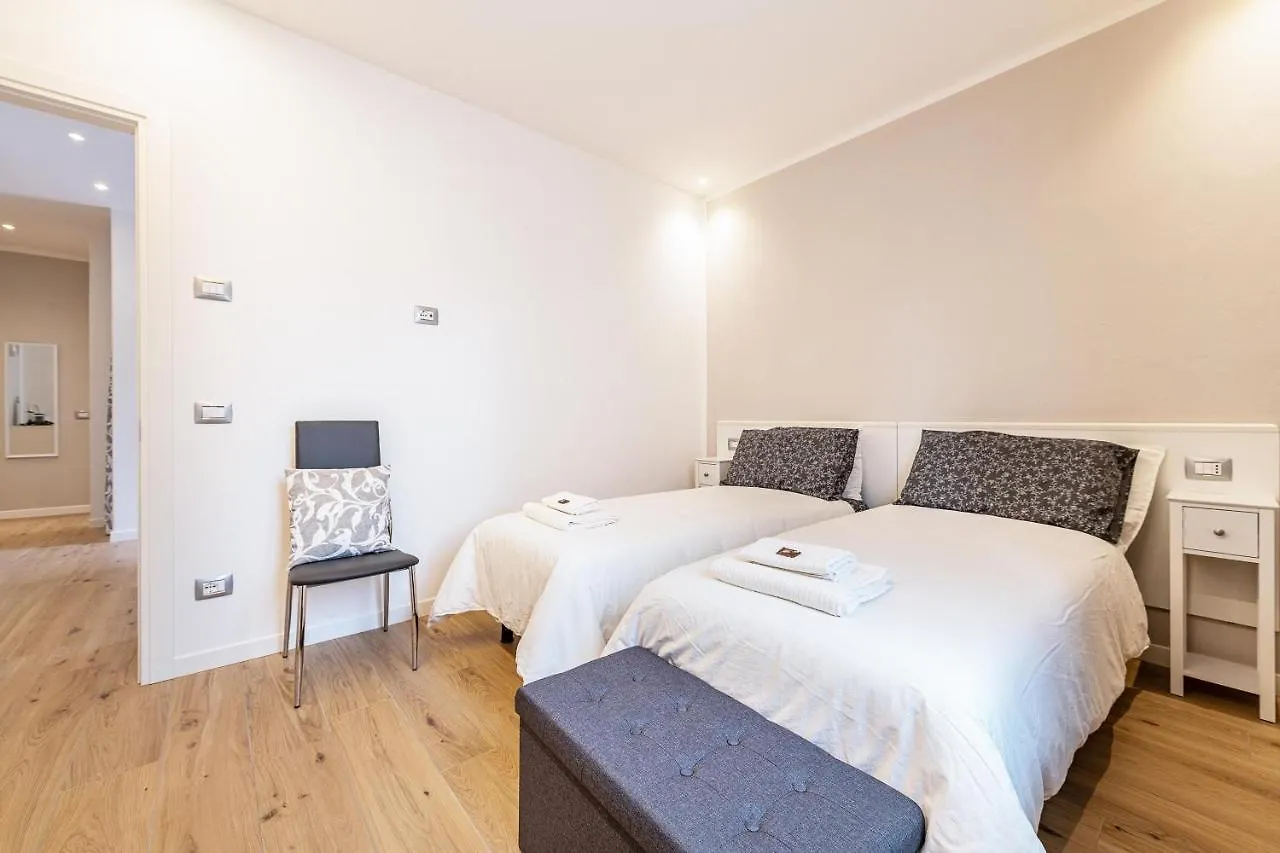 New Casa Ilaria Close To Center Torri Del Benaco 0*,